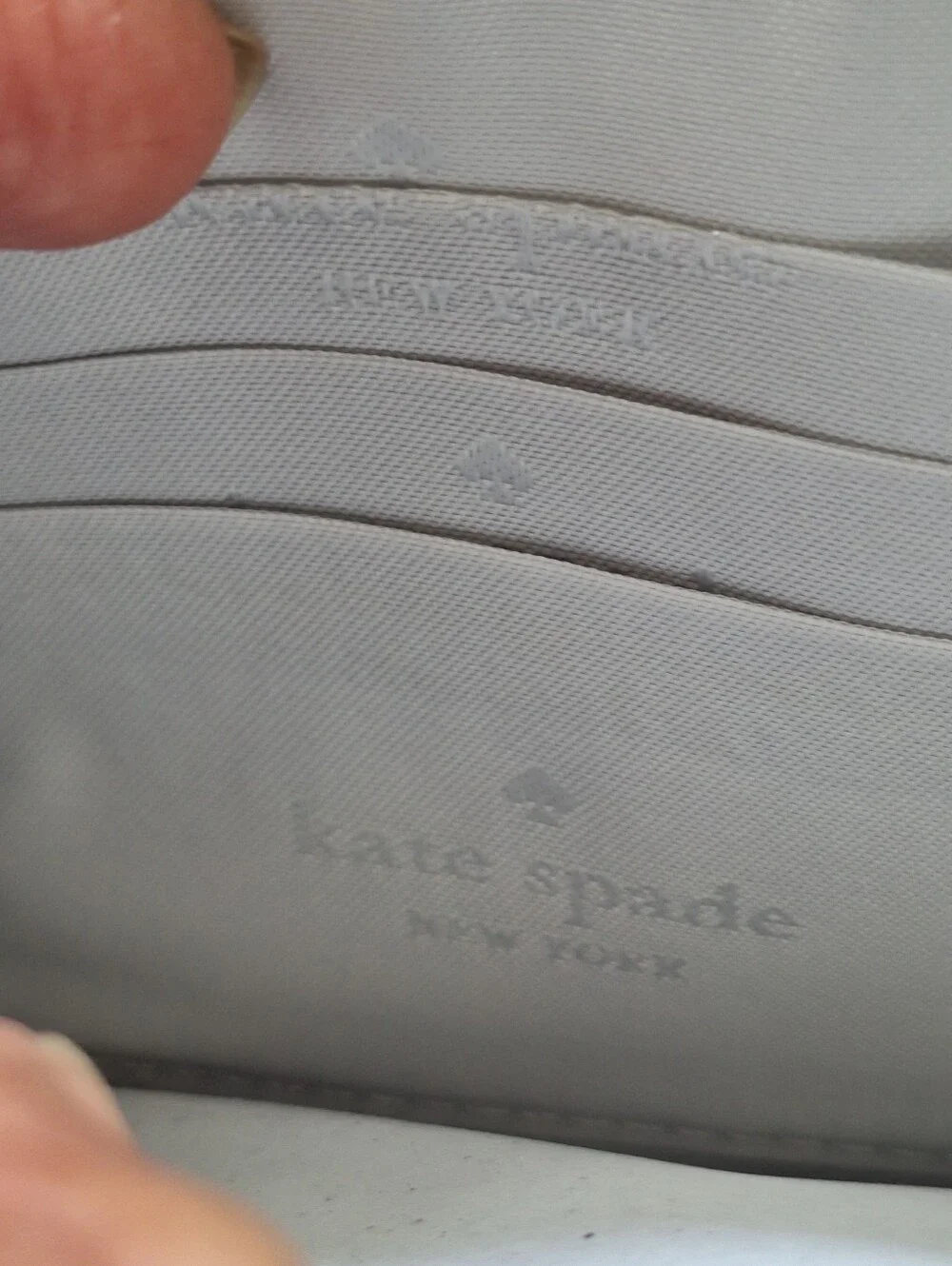 Kate Spade Lucy Glitter Medium L-Zip WristletColour NWOT